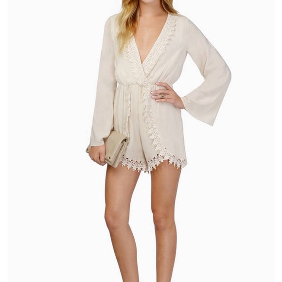 TOBI Cream Romper - Picture 3 of 11